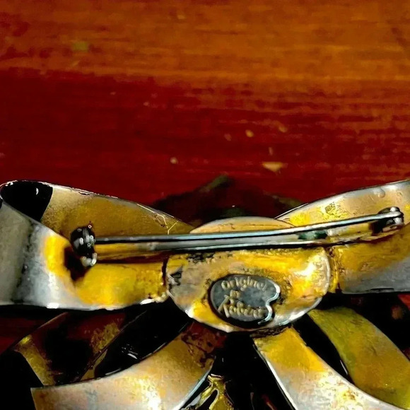 Vintage Brown Enameled Floral Brooch - Original by Robert - Picture 3 of 3